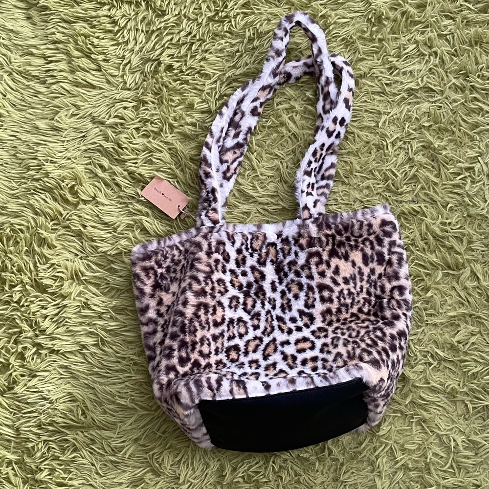 NWT Brandy Melville Fluffy Cheetah Tote Bag